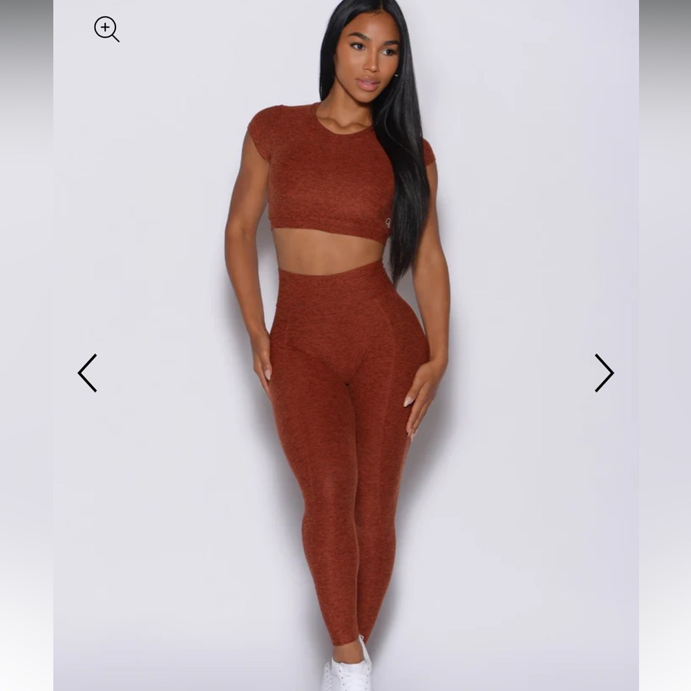 Bombshell sportswear cloud legging set with open back tee in color cinnamon